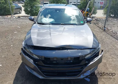 2019 Honda Accord Sport 2.0T z USA, uszkodzony, nr VIN 1HGCV2F39KA008835